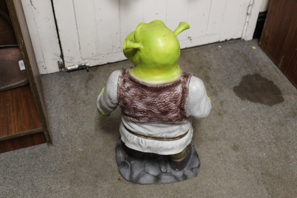 A LARGE SHREK ADVERTISING / SHOP DISPLAY FIGURE, APPROX 61 CM - Image 2 of 2