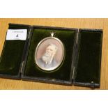 (XIX-XX). Oval portrait miniature on ivory, head and shoulder study of a bearded gentleman,