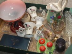 A TRAY OF ASSORTED CERAMICS AND GLASSWARE TO INCLUDE A WADE NATWEST PIGGY BANK, WEDGWOOD HATHAWAY