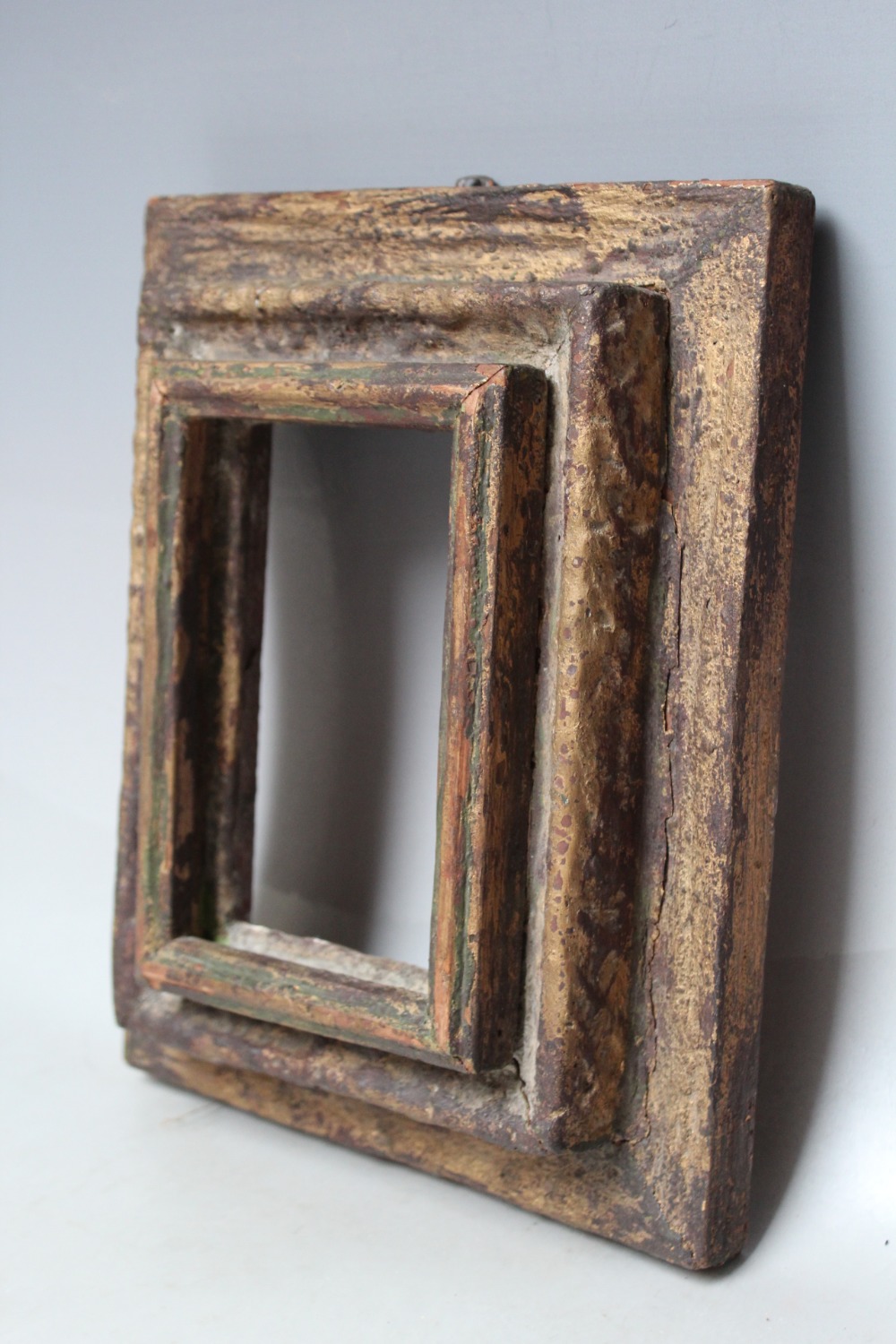AN 18TH CENTURY GRADUATED FRAME, overall frame W 6 cm, rebate 15 x 10 cm - Image 2 of 4