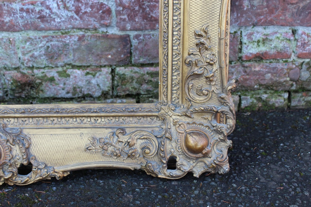 A 19TH CENTURY GOLD SWEPT FRAME, frame W 14 cm, rebate 71 x 61cm - Image 5 of 8