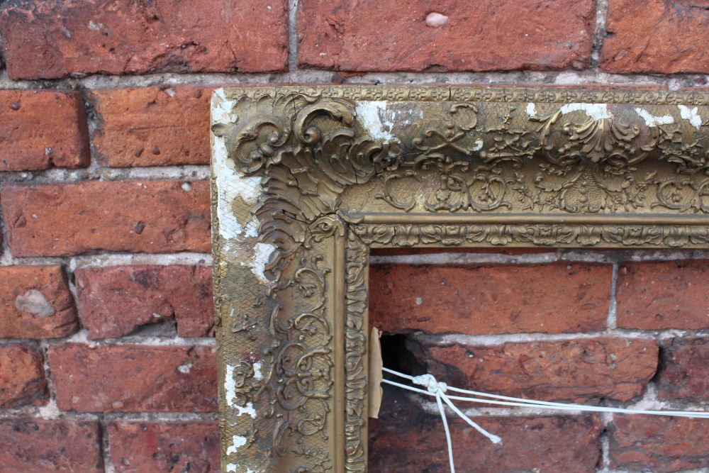 A 19TH CENTURY GILT PICTURE FRAME, with foliate moulding throughout, W 12.5 cm, rebate 68 x 81 cm - Image 2 of 6