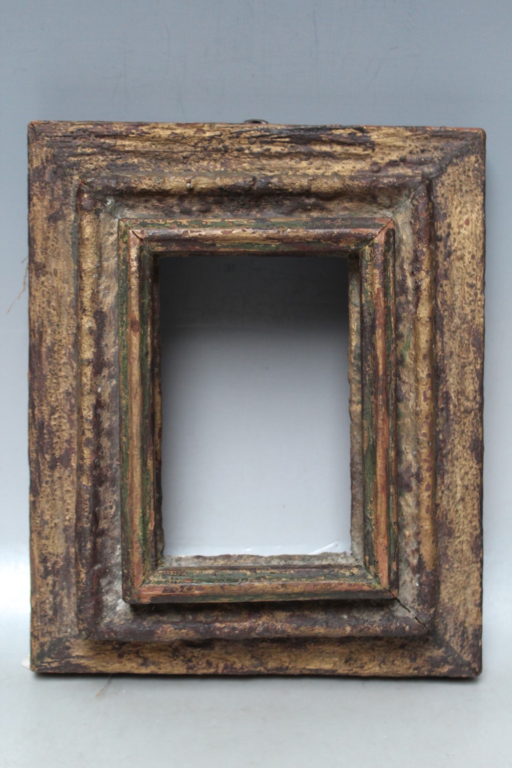 AN 18TH CENTURY GRADUATED FRAME, overall frame W 6 cm, rebate 15 x 10 cm