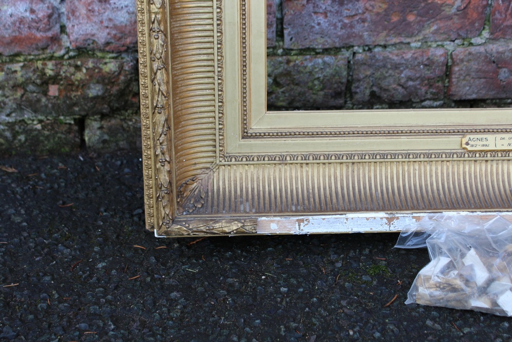 A 19TH CENTURY GILT REEDED PICTURE FRAME, plain slip. W 12 cm, rebate 68 x 52 cm A/F - Image 6 of 6