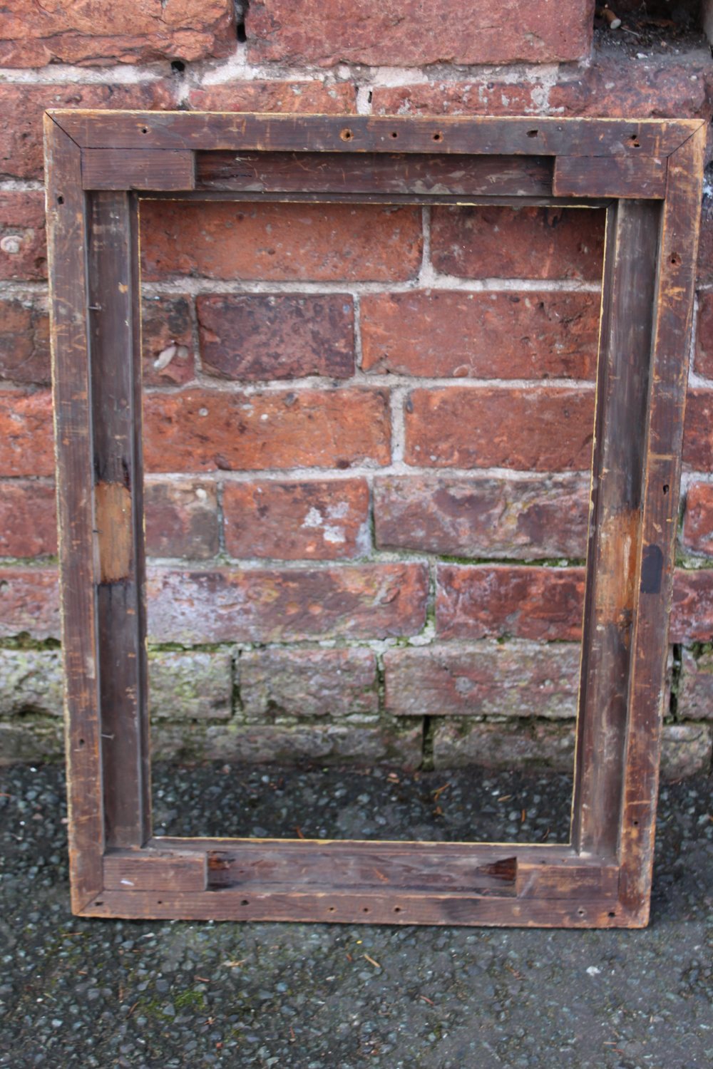 A 19TH CENTURY DECORATIVE GOLD FRAME WITH SOME RESTORATION, frame W 6 cm, rebate 51 x 34 cm - Image 6 of 6