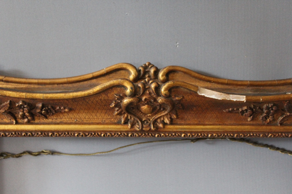 A 19TH CENTURY GOLD SWEPT FRAME FOR RESTORATION, frame W 7 cm, rebate 24 x 35 cm - Image 4 of 5