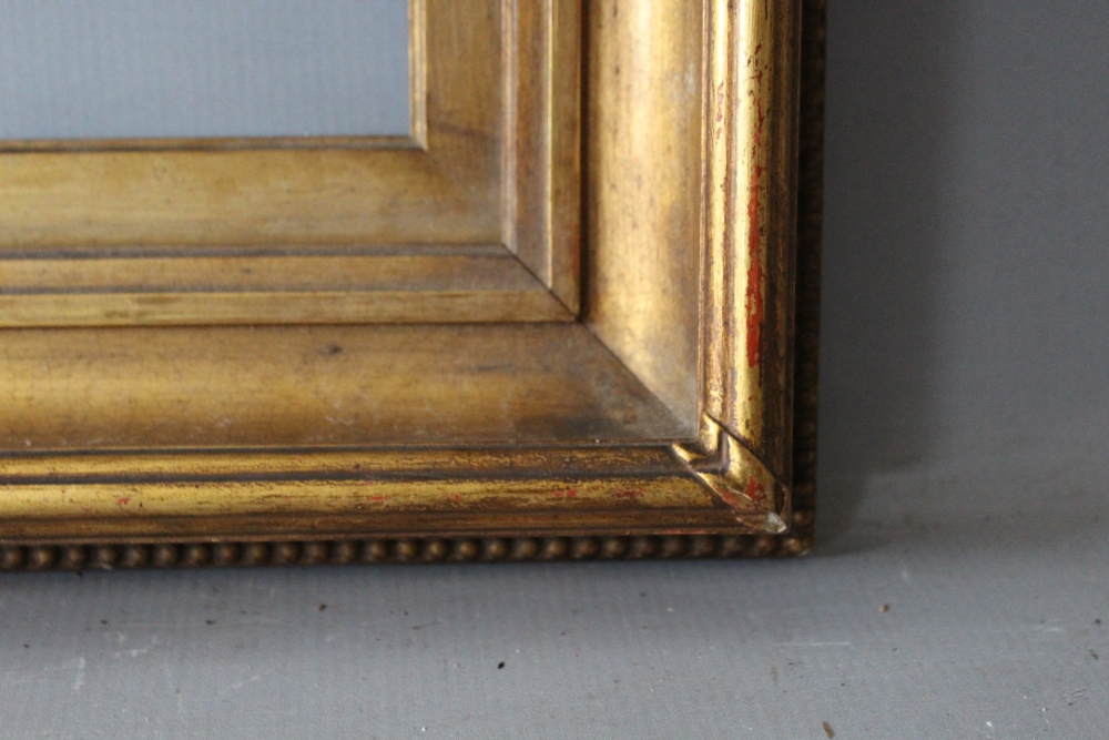 A 19TH CENTURY GOLD FRAME WITH GOLD SLIP, frame W 6.5 cm, slip rebate 21 x 26 cm, frame rebate 25 - Image 4 of 6
