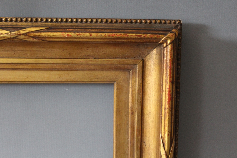 A 19TH CENTURY GOLD FRAME WITH GOLD SLIP, frame W 6.5 cm, slip rebate 21 x 26 cm, frame rebate 25 - Image 3 of 6
