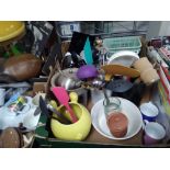 TWO TRAYS OF ASSORTED KITCHENALIA (NO TRAYS INCLUDED)¦