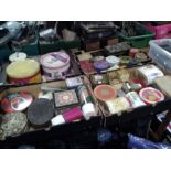 FOUR TRAYS OF ASSORTED TINS (NO TRAYS INCLUDED)¦