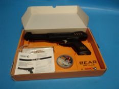 BOXED GAMO BEAR GRYLLS PRECISION AIR GUN SURVIVAL PISTOL SET WITH PELLETS AND TARGETS