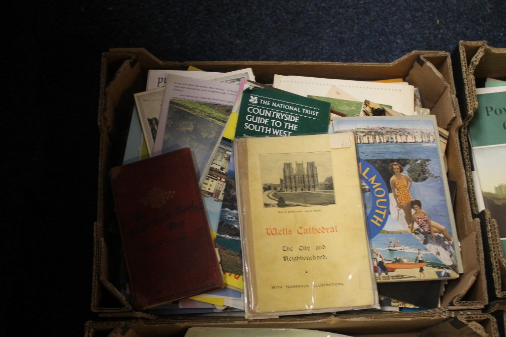 SIX BOXES OF COUNTRY HOUSE GUIDES, CASTLES, CATHEDRALS ETC. - Image 2 of 5