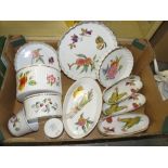 A LARGE BOX OF ROYAL WORCESTER EVESHAM CERAMICS