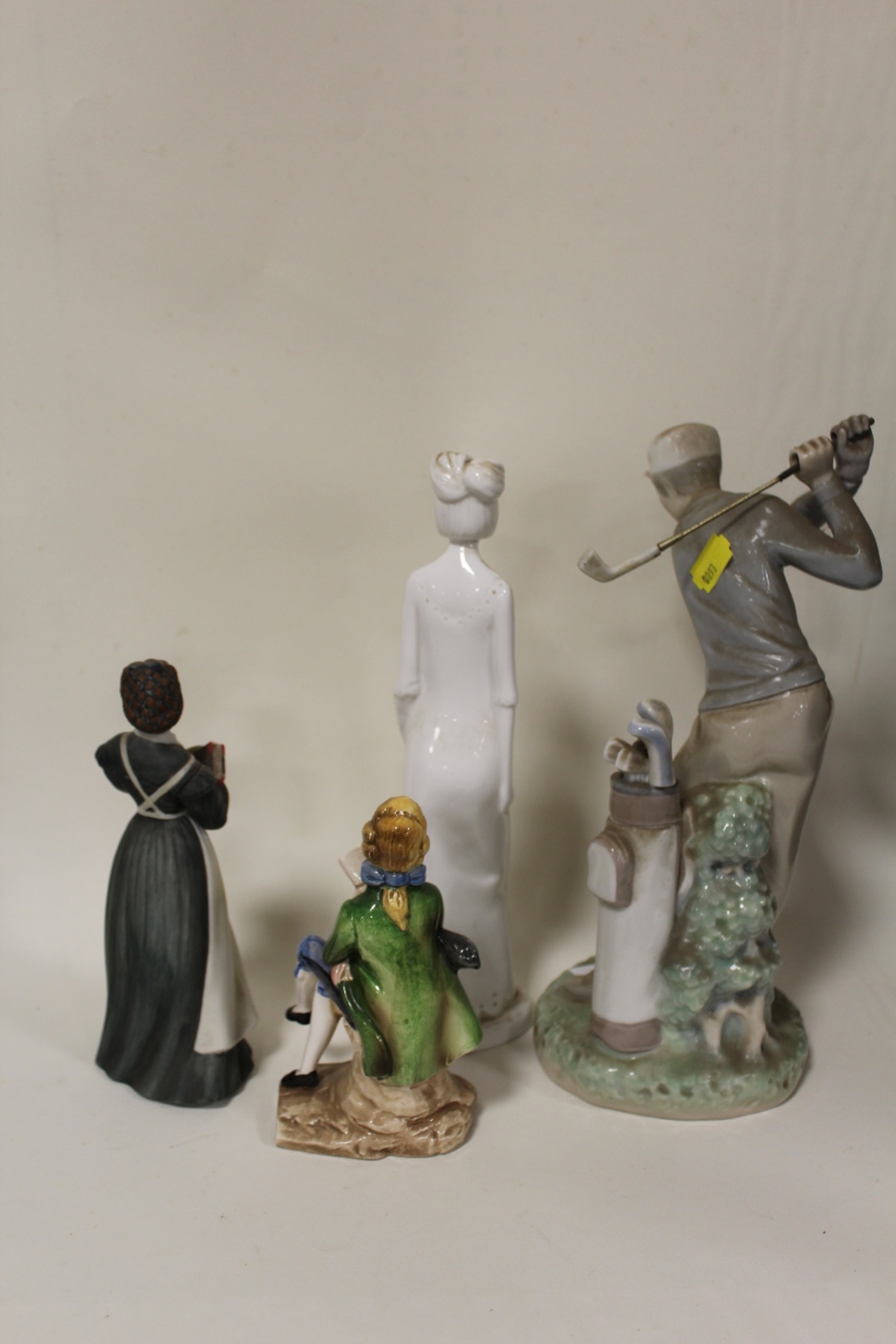 A LLADRO GOLFING FIGURE TOGETHER WITH A SPODE HENRIETTA FIGURE, A FRANKLIN PORCELAIN JO FROM - Image 2 of 4
