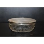 AN ANTIQUE SILVER TOPPED CUT GLASS VANITY JAR - BIRMINGHAM 1925