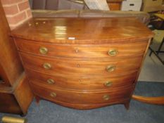 A 19TH CENTURY MAHOGANY BOW FRONTED CHEST OF FOUR DRAWERS W-104 CM