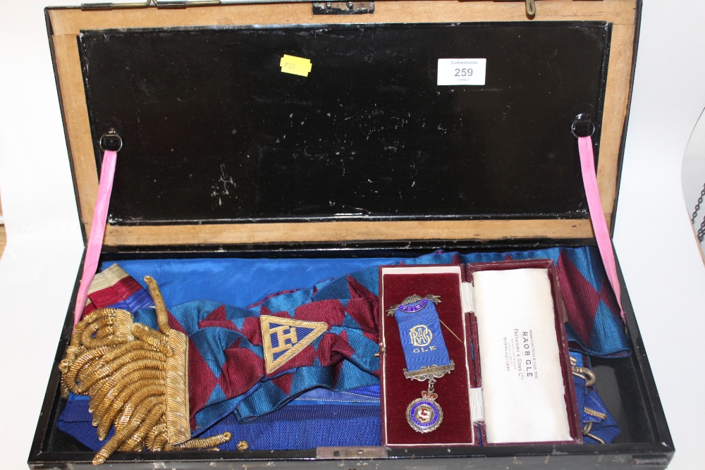 A TIN OF ROYAL ASSOCIATION OF BUFFALOES REGALIA TO INCLUDE A HALLMARKED SILVER AND ENAMELLED JEWEL