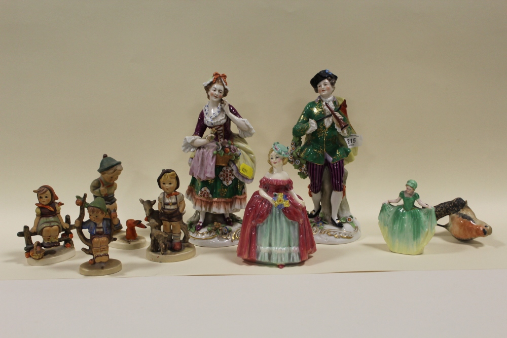 A COLLECTION OF ASSORTED FIGURES TO INCLUDE A PAIR OF FIGURES WITH GOLD ANCHOR BACKSTAMPS - DAMAGED,