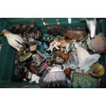 A TRAY OF ASSORTED OF FIGURES TO INCLUDE NATIVE AMERICAN FIGURES, POOLE DOLPHIN (PLASTIC TRAYS NOT