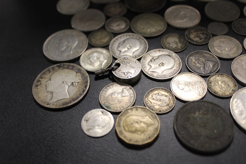 A QUANTITY OF MOSTLY ANTIQUE BRITISH AND WORLD COINS TO INCLUDE VICTORIAN SILVER EXAMPLES - Image 4 of 7