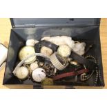 A BOX OF VINTAGE WRIST WATCHES TO INCLUDE A SERVICES EXAMPLE, SEKONDA ETC