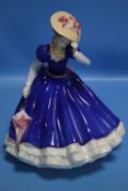 A ROYAL DOULTON FIGURINE 'MARY' WITH CERTIFICATE