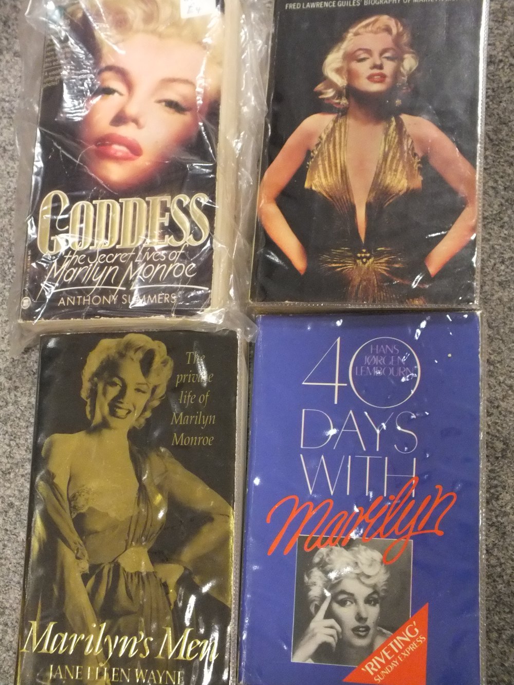 A BOX OF MARILYN MONROE RELATED PAPERBACK BOOKS TO INCLUDE THE POCKET PLAYBOY - Image 6 of 7