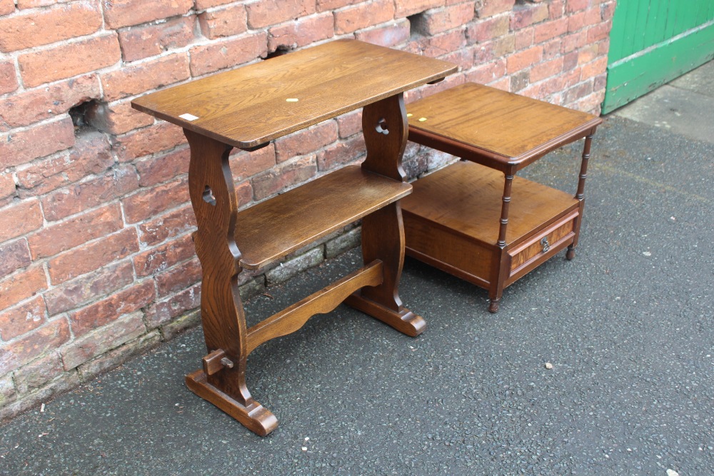 AN OAK TWO TIER HALL TABLE TOGETHER WITH A MAHOGANY TWO TIER LAMP TABLE (2) - Image 2 of 4