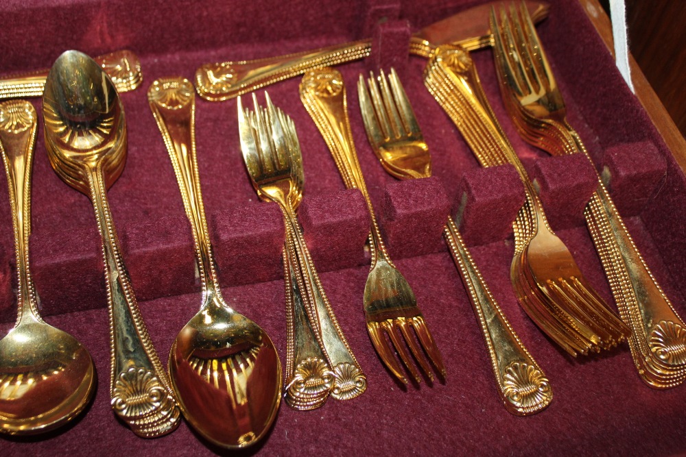 A CANTEEN GOLD PLATED EETRITE CUTLERY - Image 2 of 3