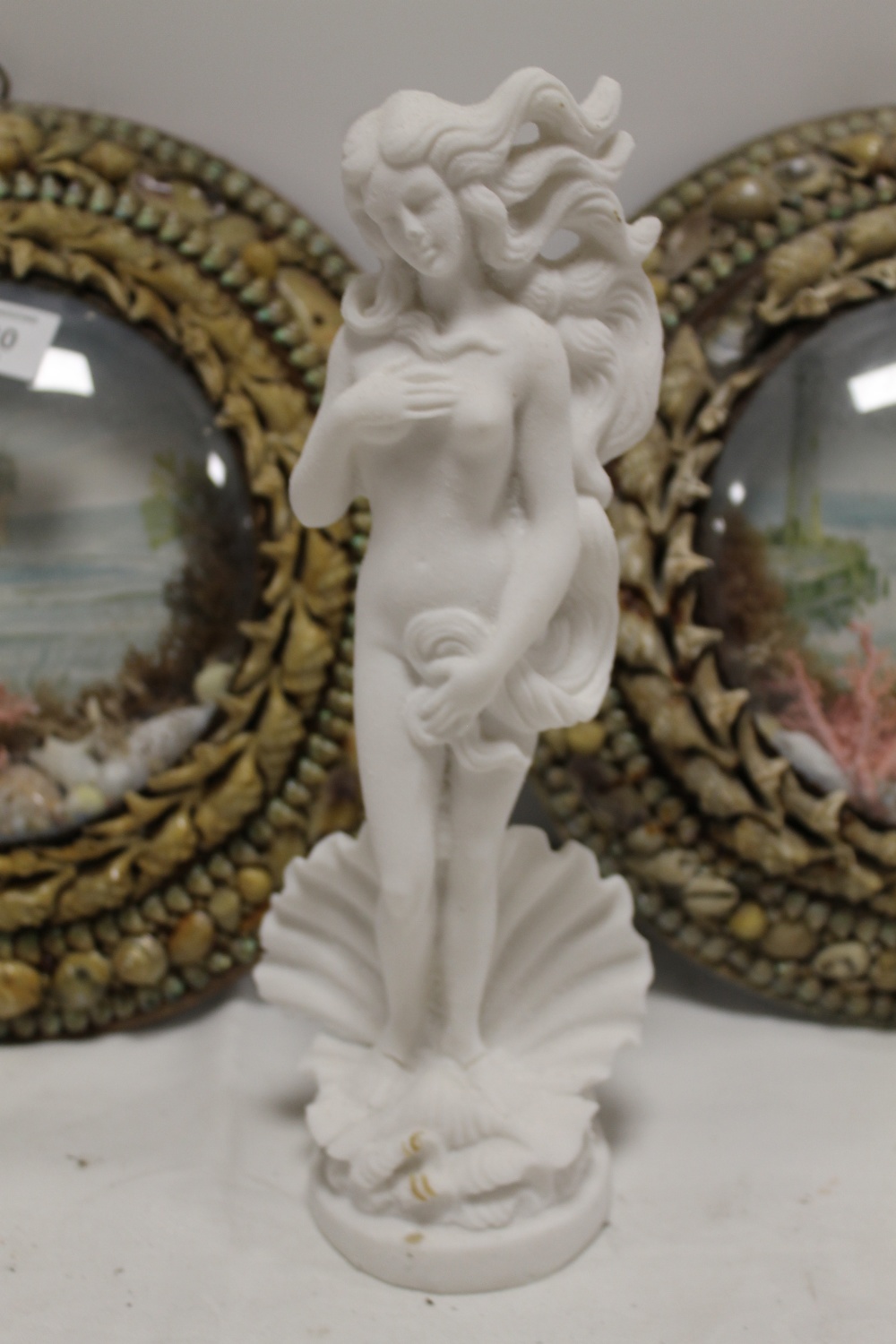 TWO SEA SHELL FRAMED DIORAMAS TOGETHER WITH A CORAL FIGURE OF A LADY - Image 4 of 4
