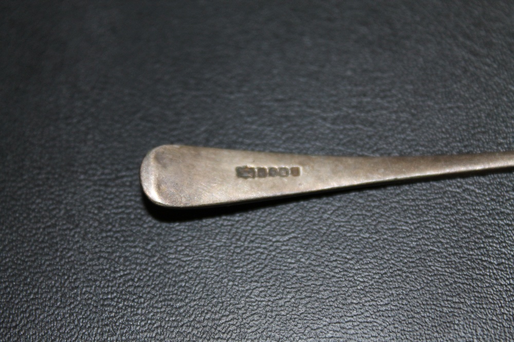 A COLLECTION OF ASSORTED HALLMARKED SILVER SPOONS TO INCLUDE A VICTORIAN SILVER TABLE SPOON, - Image 4 of 6