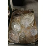 A TRAY OF ASSORTED GLASSWARE TO INCLUDE DECANTERS