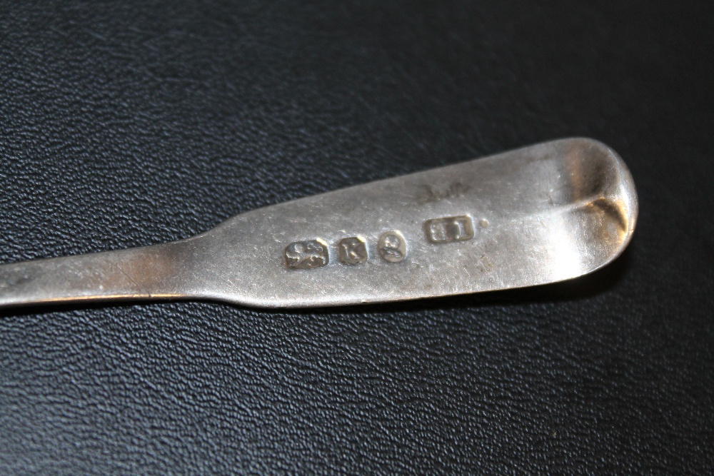 A COLLECTION OF ASSORTED HALLMARKED SILVER SPOONS TO INCLUDE A VICTORIAN SILVER TABLE SPOON, - Image 3 of 6