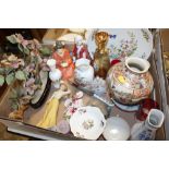 A TRAY OF ASSORTED CERAMICS TO INCLUDE AN ORIENTAL SATSUMA STYLE VASE, FRANCESCA PORCELAIN FIGURE,