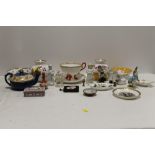 A COLLECTION OF ASSORTED CERAMICS TO INCLUDE ROYAL CROWN DERBY, CAVERSWALL, WEDGWOOD ETC. (21)