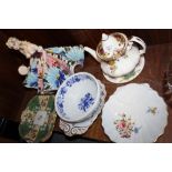 A COLLECTION OF ASSORTED CERAMICS TO INCLUDE AN ITALIAN LADY FIGURE, ROYAL ALBERT OLD COUNTRY