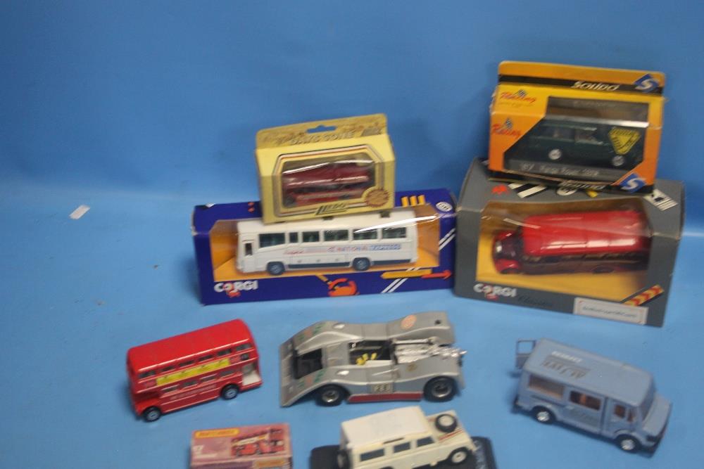 A COLLECTION OF BOXED AND UNBOXED VEHICLES TO INCLUDE CORGI, SOLIDO, MATCHBOX, ETC - Image 2 of 2