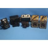 A QUANTITY OF VINTAGE CAMERAS TO INCLUDE A CORONET, BROWNIE ETC