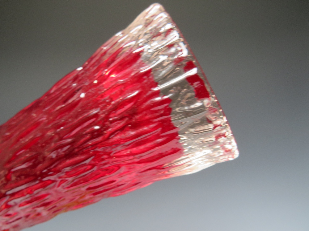 A VINTAGE MURANO GLASS SCULPTURAL BOWL, together with a Whitefriars cased red glass bark pattern - Image 3 of 3