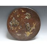 A JAPANESE STYLE BRONZE PLATE, featuring three figures with gilt detailing, one having a three