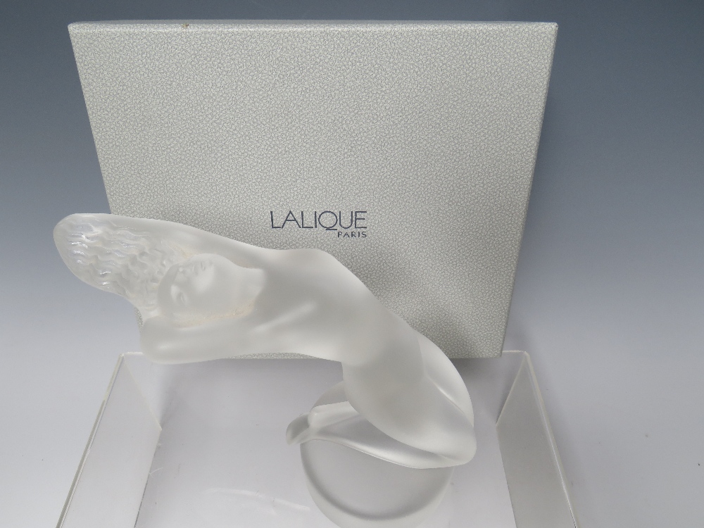 RENÉ LALIQUE (1860-1945). A CRYSTAL FROSTED GLASS 'CHRYSIS' NUDE FEMALE FIGURAL PAPERWEIGHT, - Image 2 of 3