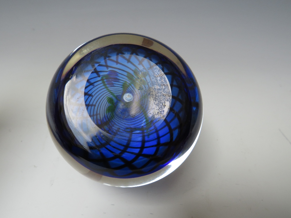 A PERTHSHIRE DOUBLE OVERLAY FLASH CUT GLASS PAPERWEIGHT, internally decorated with a single flower - Image 7 of 10