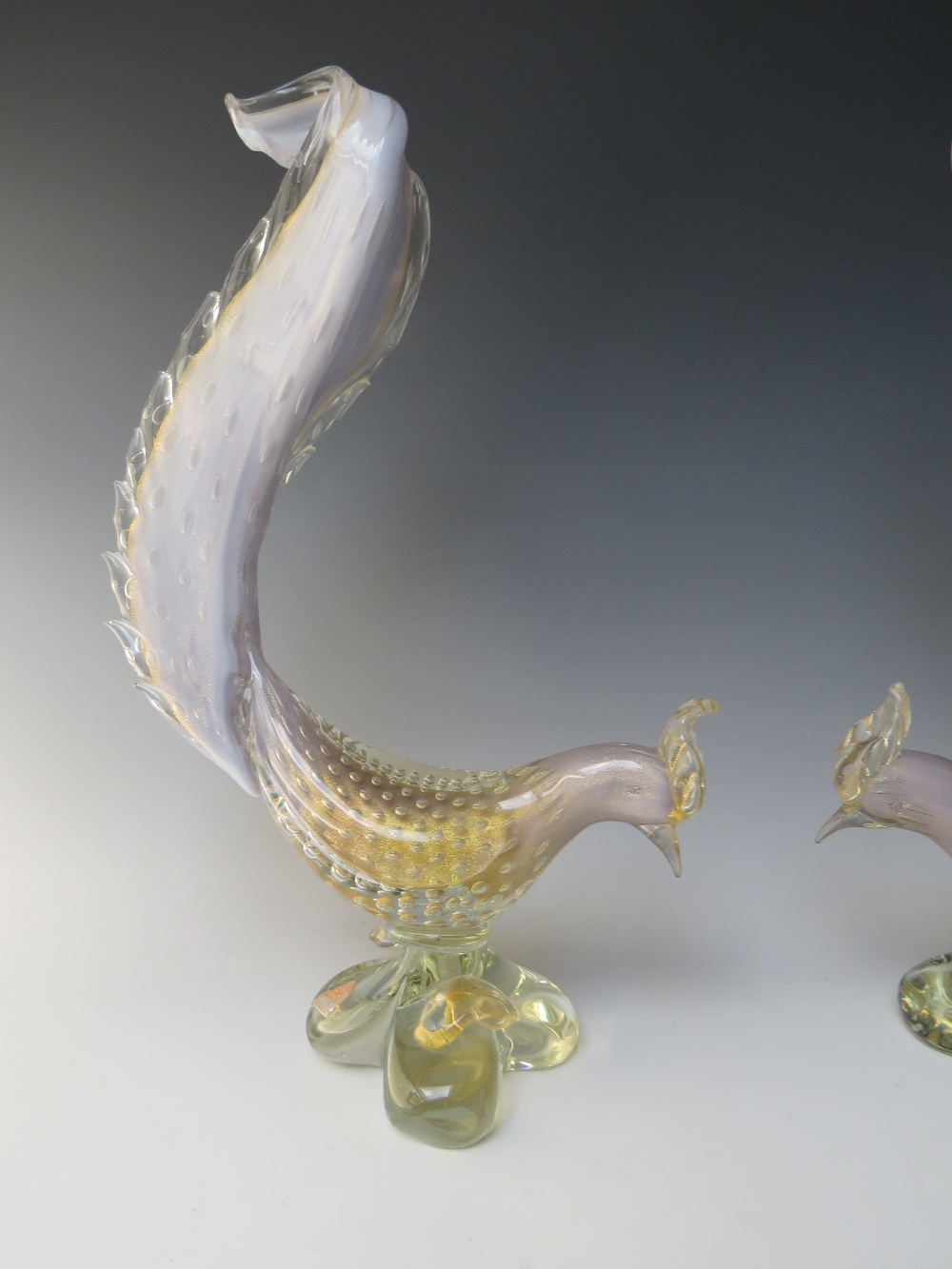 A PAIR OF MURANO BIRD OF PARADISE GLASS SCULPTURES, circa 1950, lilac and clear glass body with gold - Image 3 of 6