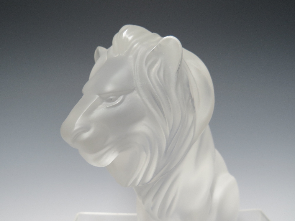RENÉ LALIQUE (1860-1945). CRYSTAL FROSTED GLASS 'BAMARA' LION FIGURINE / SCULPTURE, engraved marks - Image 2 of 5