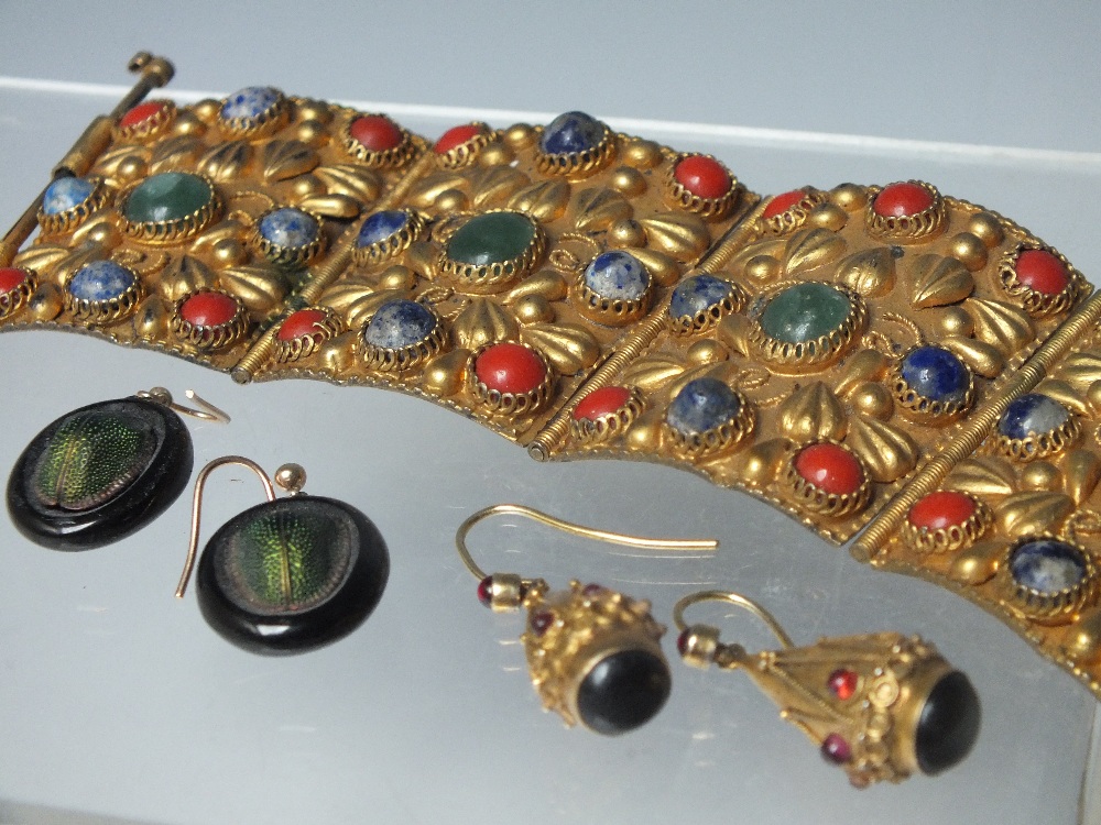 A SELECTION OF ART DECO STYLE / EGYPTIAN REVIVAL COSTUME JEWELLERY, comprising a pair of vintage