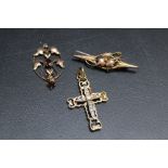 A HALLMARKED 9 CARAT GOLD CROSS PENDANT, approx weight 4.7g, H 5 cm, together with a 9ct Edwardian