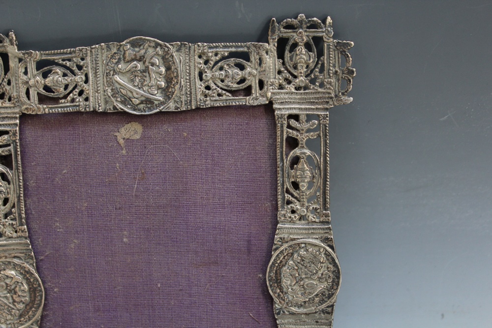 AN UNUSUAL PAIR OF ASIAN PIERCED WHITE METAL WALL HANGING PHOTO FRAMES, appear to be inset with - Image 2 of 4