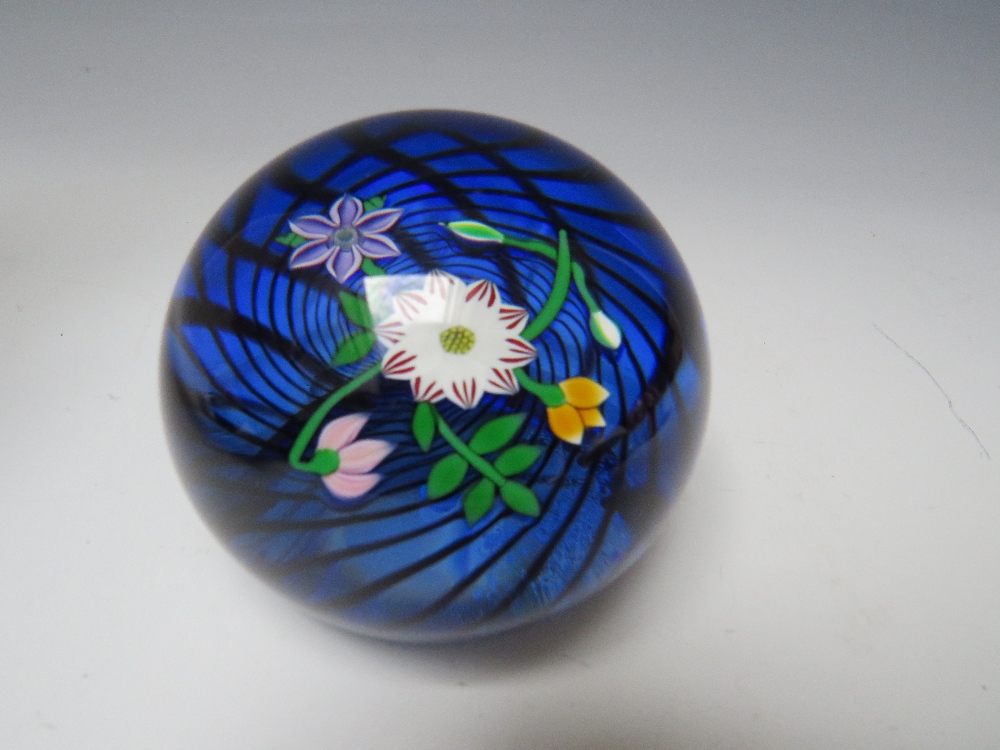 A PERTHSHIRE DOUBLE OVERLAY FLASH CUT GLASS PAPERWEIGHT, internally decorated with a single flower - Image 6 of 10