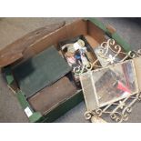 A TRAY OF VINTAGE COLLECTABLES TO INCLUDE A WIREWORK MIRROR, EMPTY POSTCARD ALBUMS, ETC