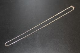 A 9 CARAT WHITE GOLD CHAIN APPROX WEIGHT - 1G